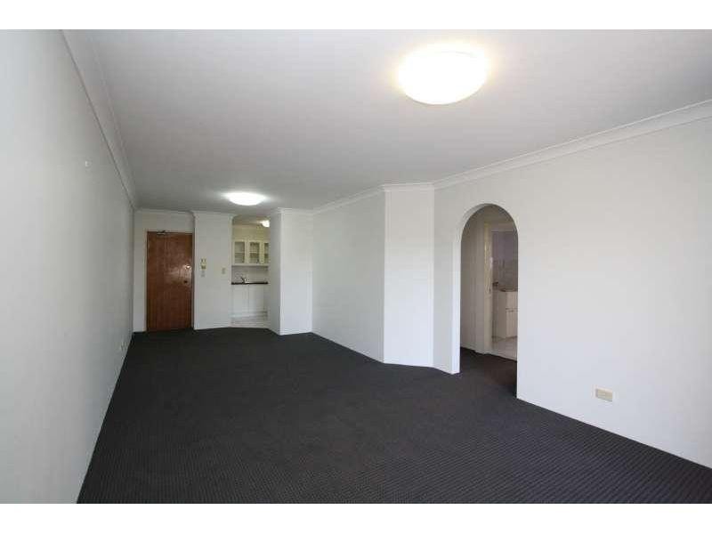 4/19 Burlington Street, Holland Park QLD 4121