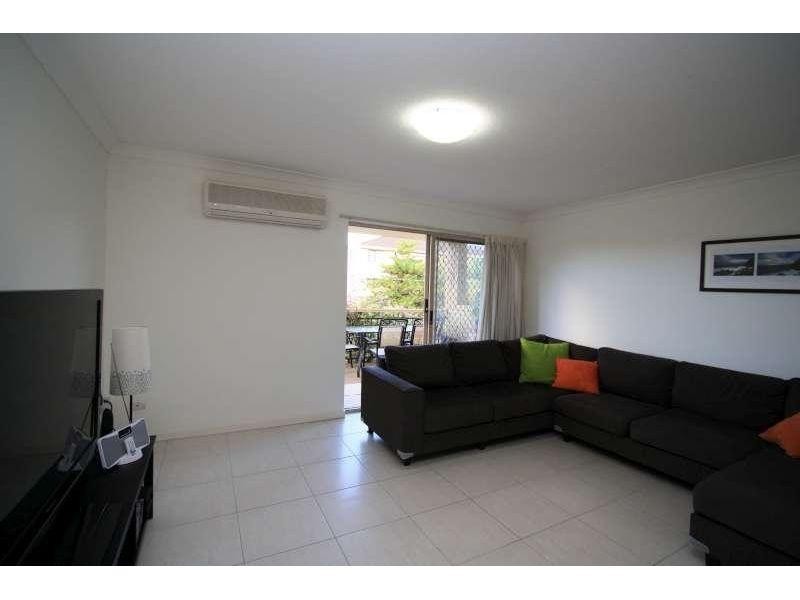 2/36 Haig Street, Coorparoo QLD 4151