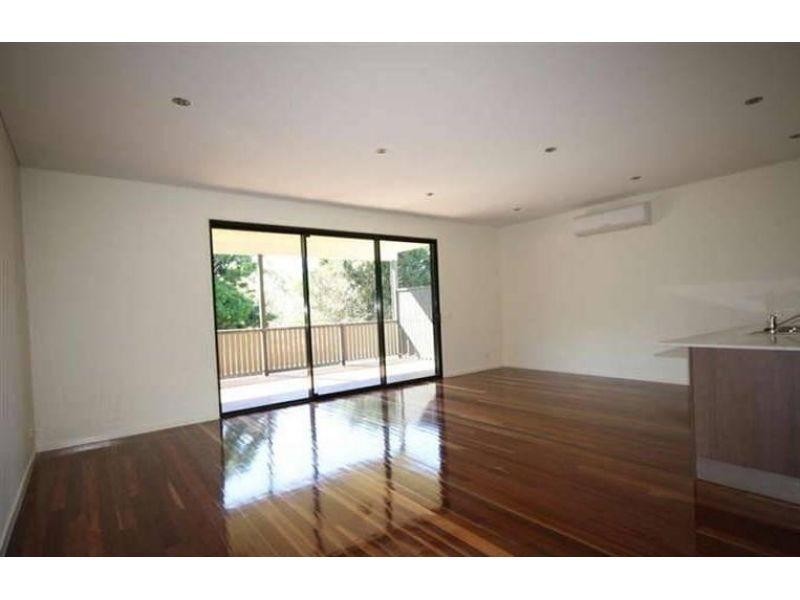 54 Whites Road, Manly West QLD 4179