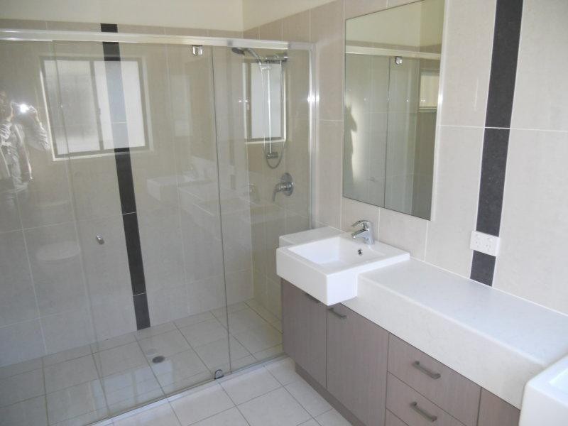 54 Whites Road, Manly West QLD 4179