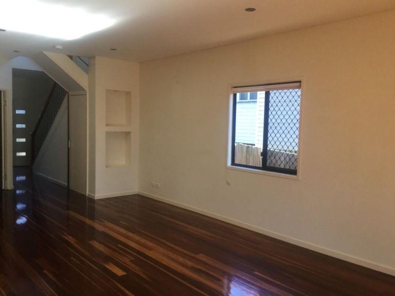 54 Whites Road, Manly West QLD 4179