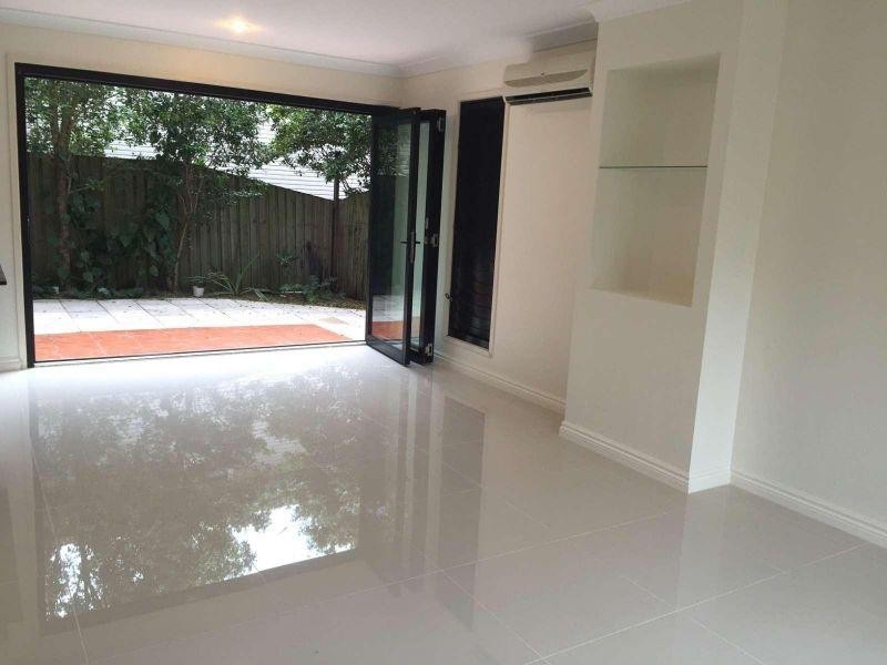 1/16 Worden Street, Morningside QLD 4170