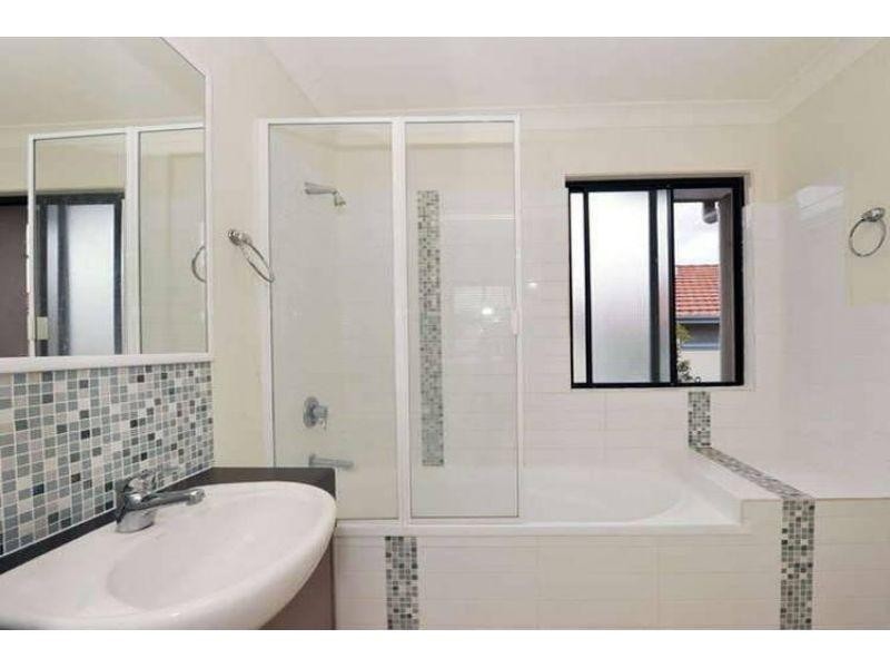 1/16 Worden Street, Morningside QLD 4170