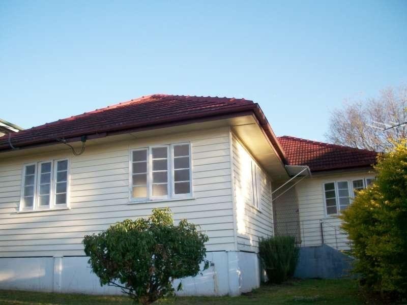 65 Chaucer Street, Moorooka QLD 4105