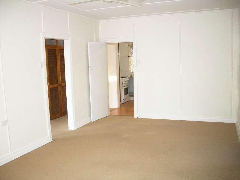 65 Chaucer Street, Moorooka QLD 4105