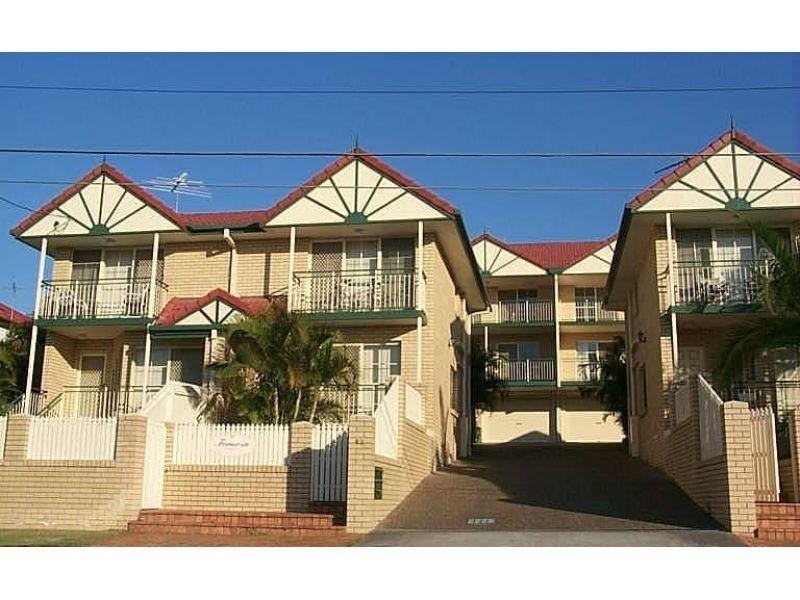 1/43 Ninth Avenue, Coorparoo QLD 4151