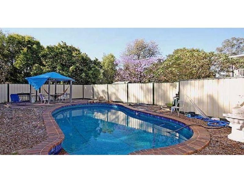 404 Nursery Road, Holland Park QLD 4121