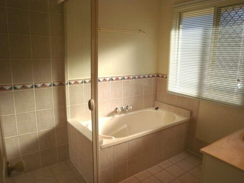 20 Ngungun Close, Loganholme QLD 4129