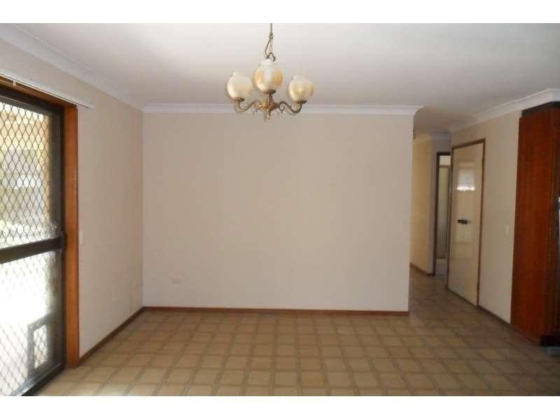 26 Chateau Street, Calamvale QLD 4116
