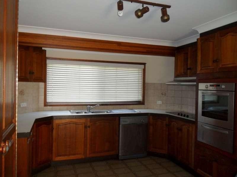 26 Chateau Street, Calamvale QLD 4116