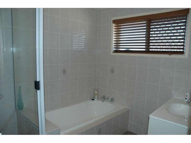 27 Kancoona Street, Rochedale South QLD 4123