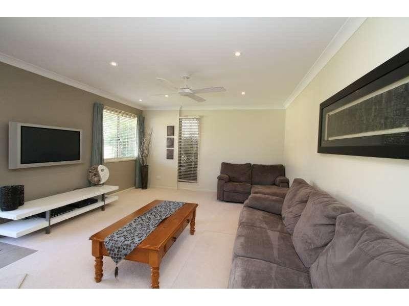 74 Monash Road, Tarragindi QLD 4121