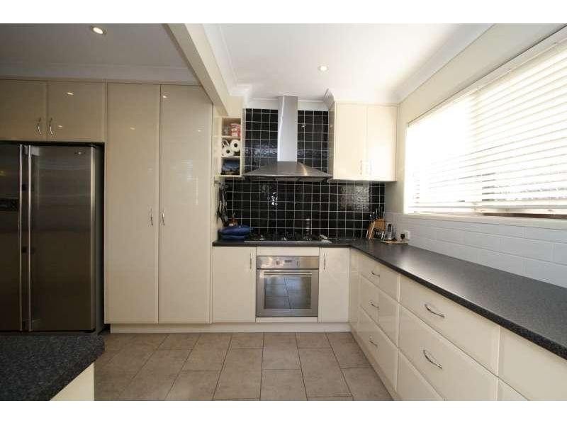 74 Monash Road, Tarragindi QLD 4121