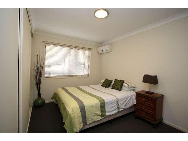 74 Monash Road, Tarragindi QLD 4121