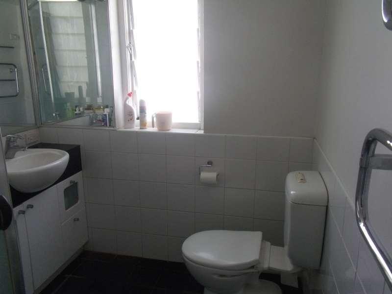 8/223 Cavendish Road, Coorparoo QLD 4151