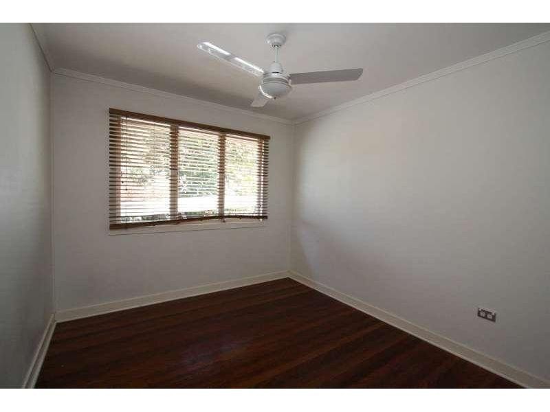 16 Karabil Street, Kingston QLD 4114