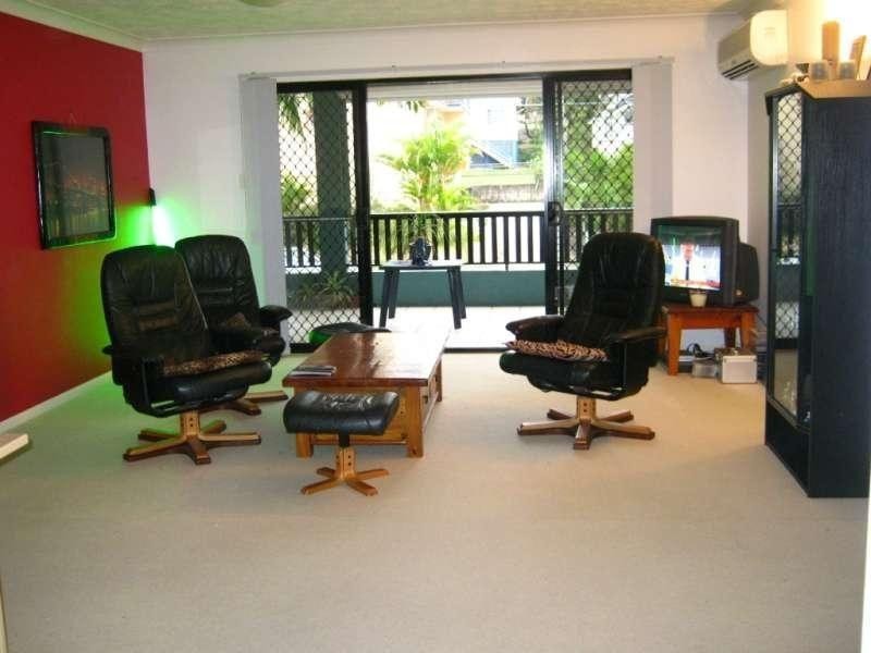 2/43 Rialto Street, Coorparoo QLD 4151