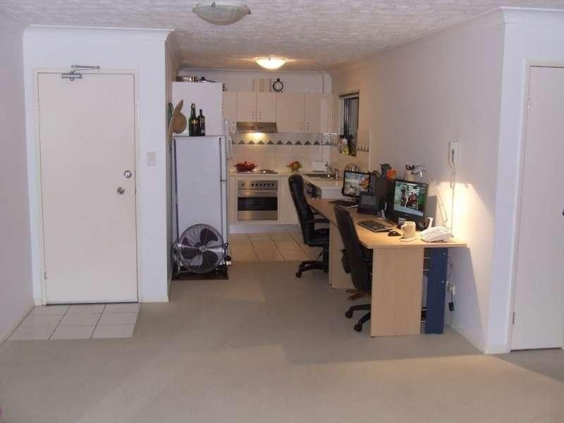 2/43 Rialto Street, Coorparoo QLD 4151