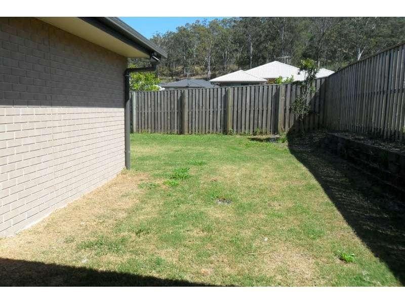 21 Vista Circuit, Bahrs Scrub QLD 4207