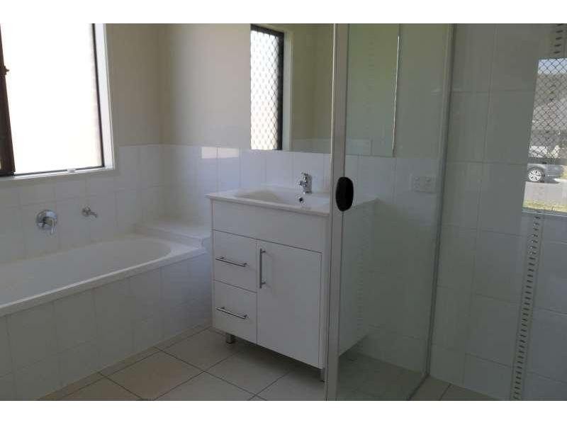 21 Vista Circuit, Bahrs Scrub QLD 4207