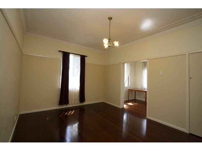 639 Old Cleveland Road, Camp Hill QLD 4152