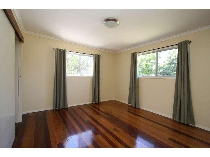 639 Old Cleveland Road, Camp Hill QLD 4152