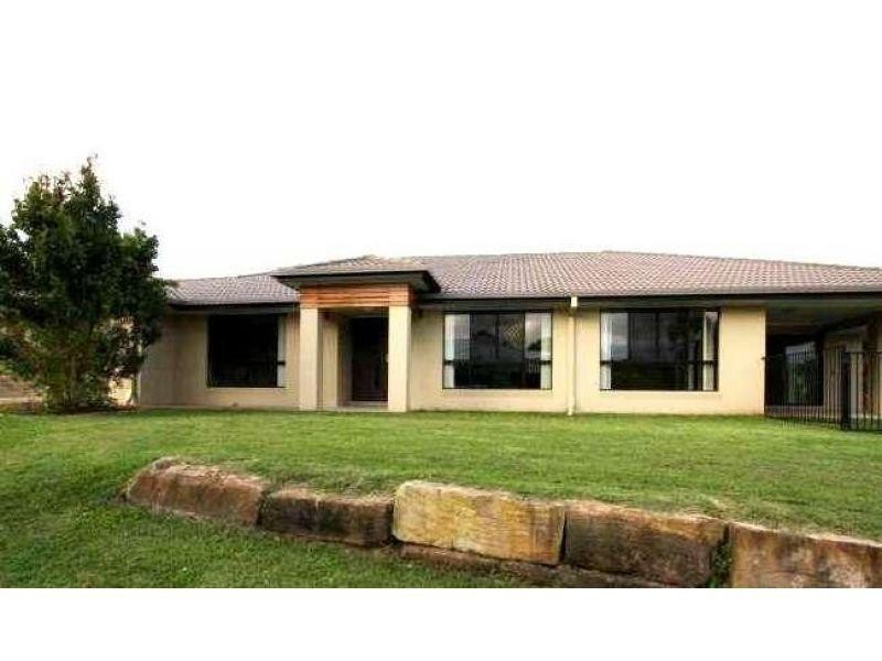 28 Habitat Drive, Redland Bay QLD 4165