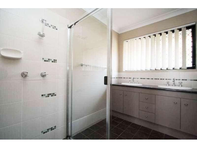 28 Habitat Drive, Redland Bay QLD 4165