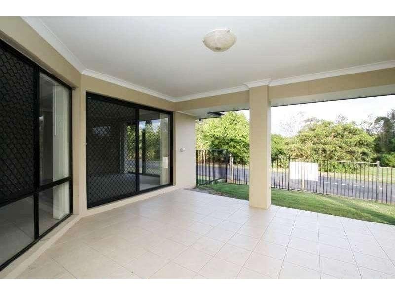 28 Habitat Drive, Redland Bay QLD 4165