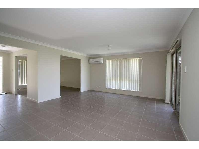 6 Serenity Court, Crestmead QLD 4132