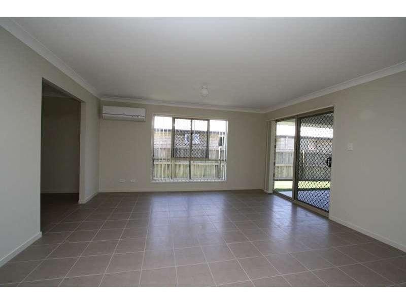 6 Serenity Court, Crestmead QLD 4132