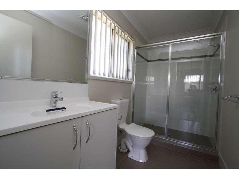 6 Serenity Court, Crestmead QLD 4132