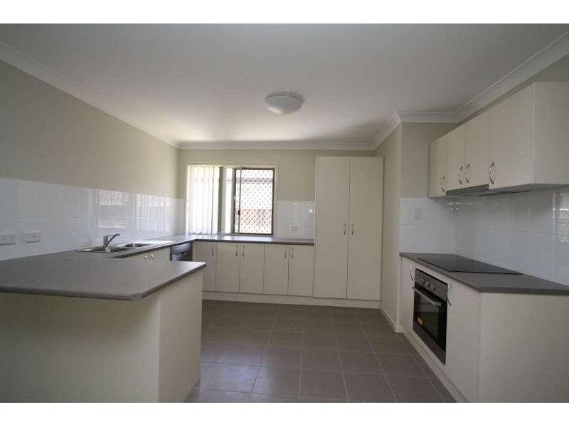 6 Serenity Court, Crestmead QLD 4132