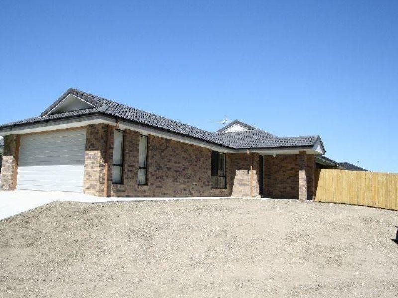 18 Newhaven Street, Marsden QLD 4132