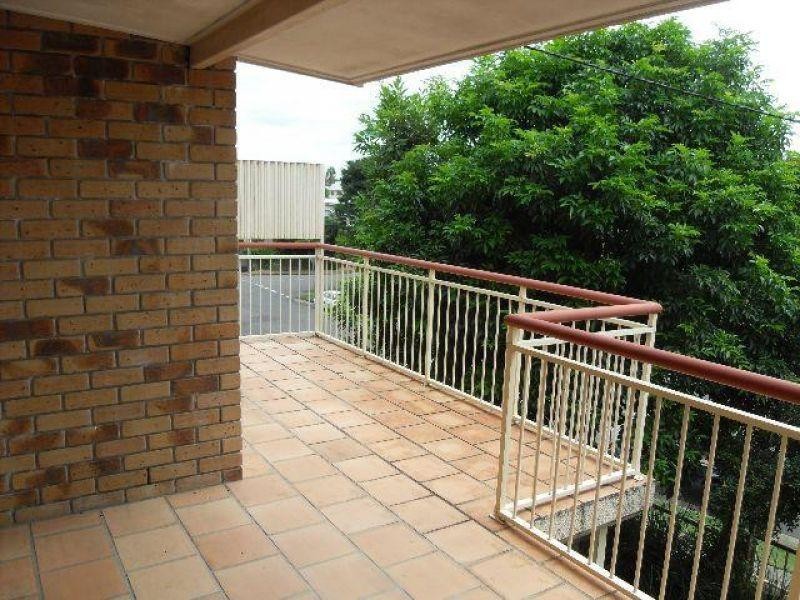 2/30 Noela Street, Coorparoo QLD 4151