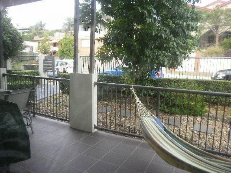 1/8 Dudley Street, Annerley QLD 4103