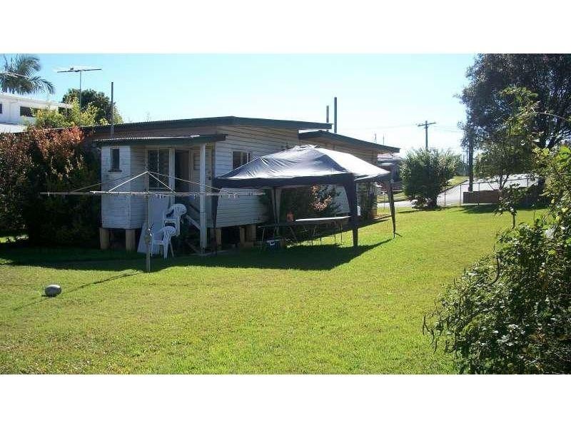 111 Macdonald Street, Norman Park QLD 4170