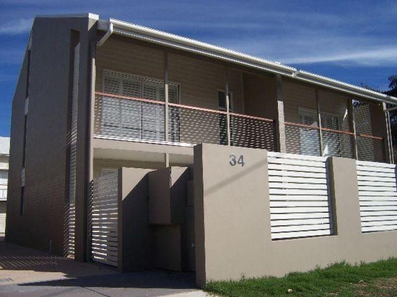 2/34 Barton Road, Hawthorne QLD 4171