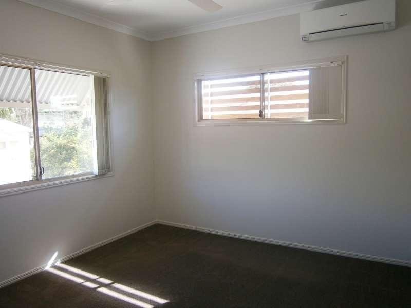 2/24 Dansie Street, Greenslopes QLD 4120