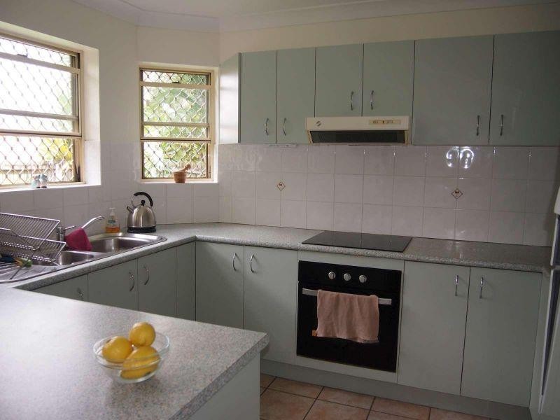 3/64 Miles Street, Hawthorne QLD 4171