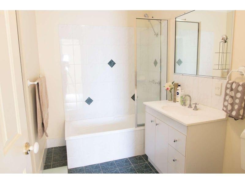 4/32 Adelaide Street, Carina QLD 4152