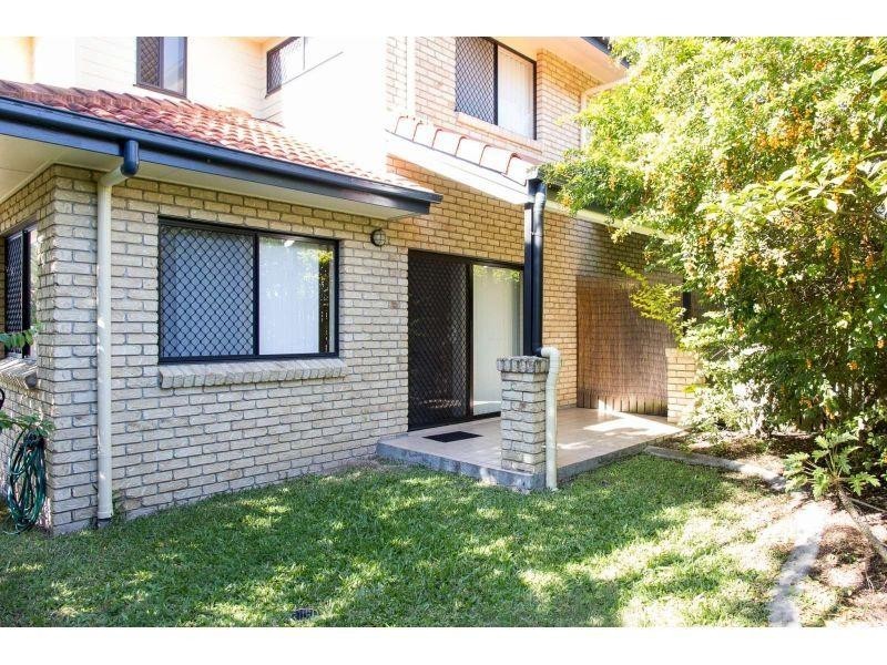 4/32 Adelaide Street, Carina QLD 4152