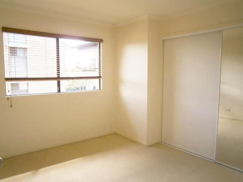 11/24 Grosvenor Street, Balmoral QLD 4171