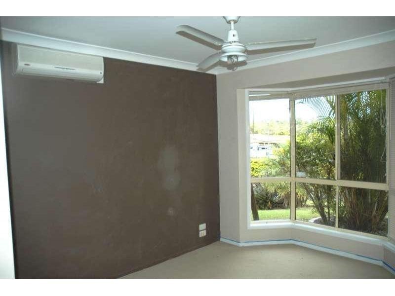 1 Bixby Court, Boronia Heights QLD 4124