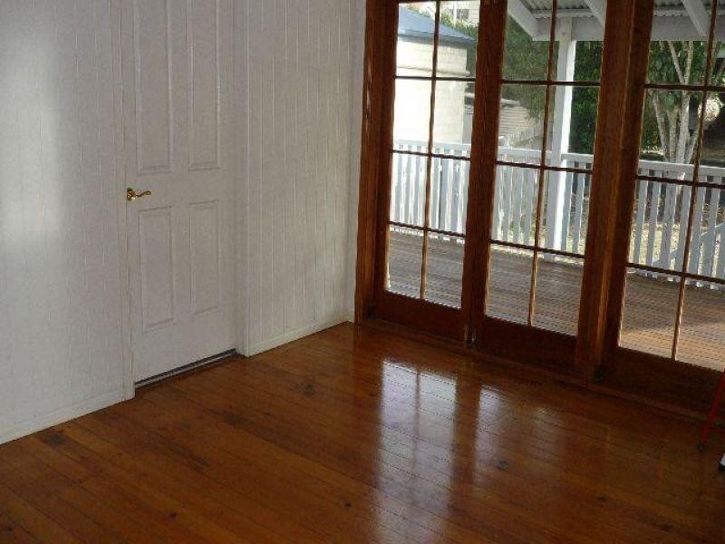 106 Ridge Street, Greenslopes QLD 4120