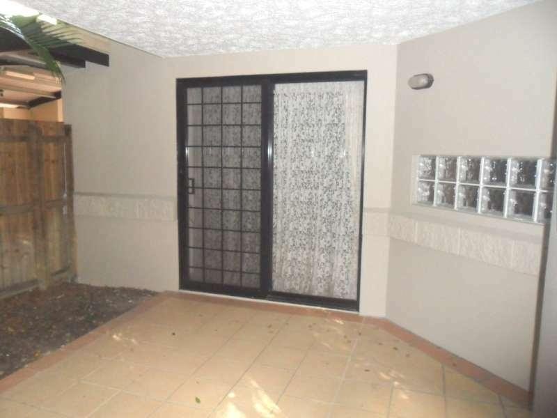 9/13 Vectis Street, Norman Park QLD 4170