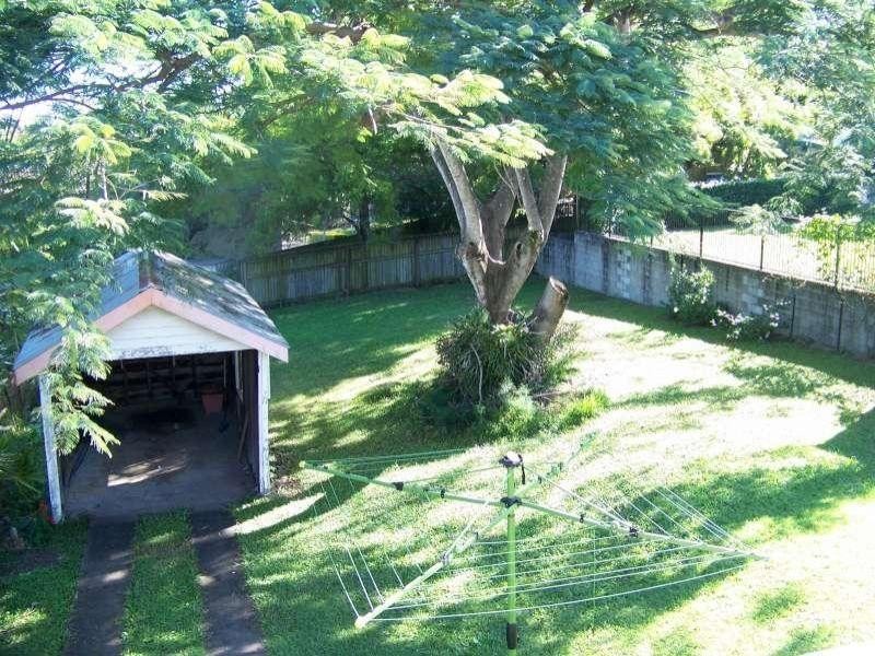 71 Crump Street, Holland Park West QLD 4121