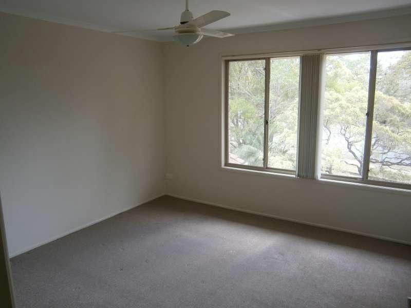 3/2 Tingi Avenue, Tanah Merah QLD 4128