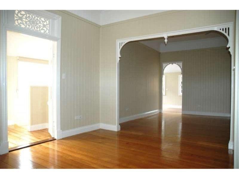 2/53 Raby Road, Coorparoo QLD 4151