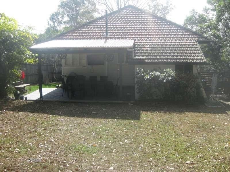 42 Capella Street, Coorparoo QLD 4151